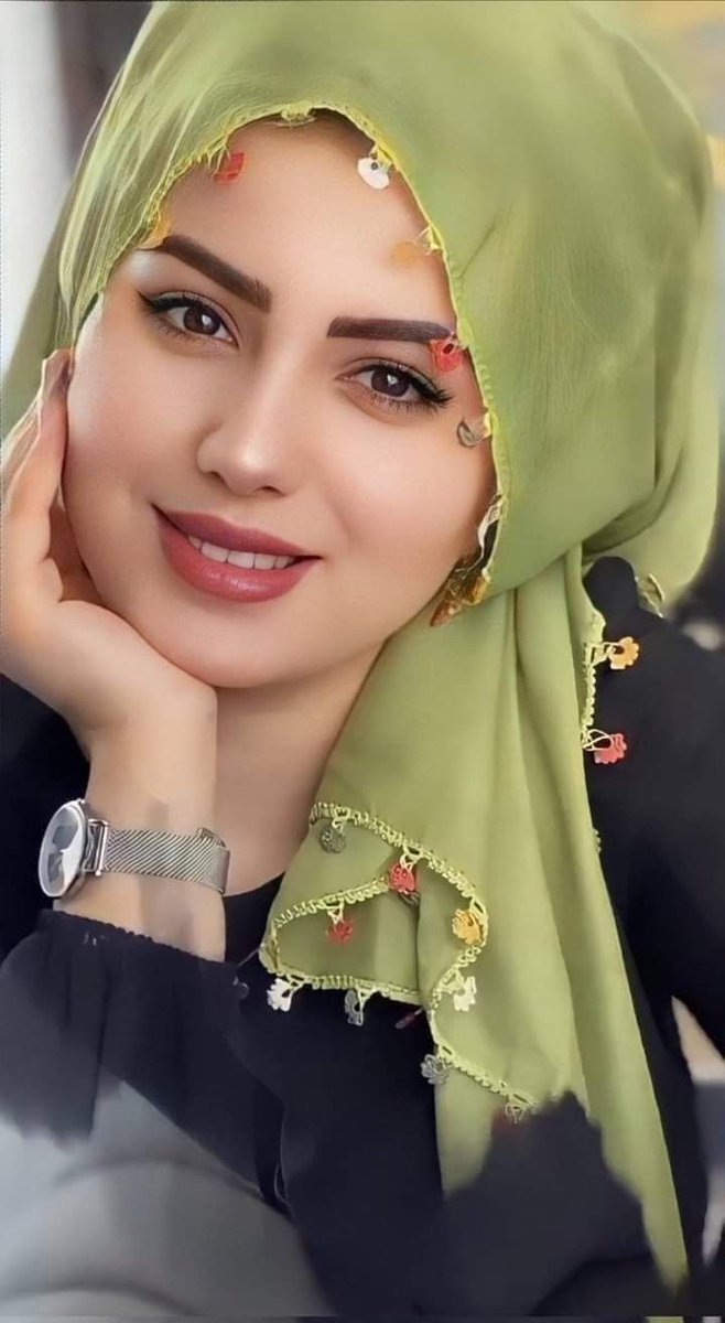 وكم من إمرأة عازبة أرملة مطلقة مستورة
 في بيت أبيها تنتظر من يدق الباب
فاللهم سخر لهن أزواج صالحين صباح الخير 🌹🌹🌹🌹🌹🌹🌹