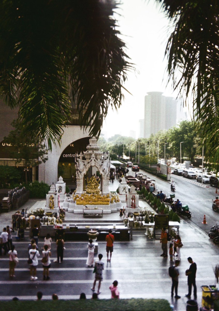 alienationity's tweet photo. Bangkok from my analog 🫶
Only been there for 2 days, but i really enjoyed the FOODS!
#kodakektarh35 https://t.co/RAz9kQA2sp