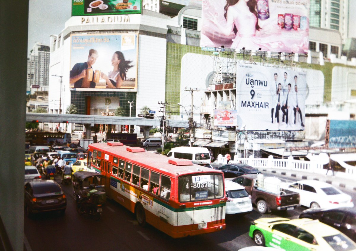 alienationity's tweet photo. Bangkok from my analog 🫶
Only been there for 2 days, but i really enjoyed the FOODS!
#kodakektarh35 https://t.co/RAz9kQA2sp