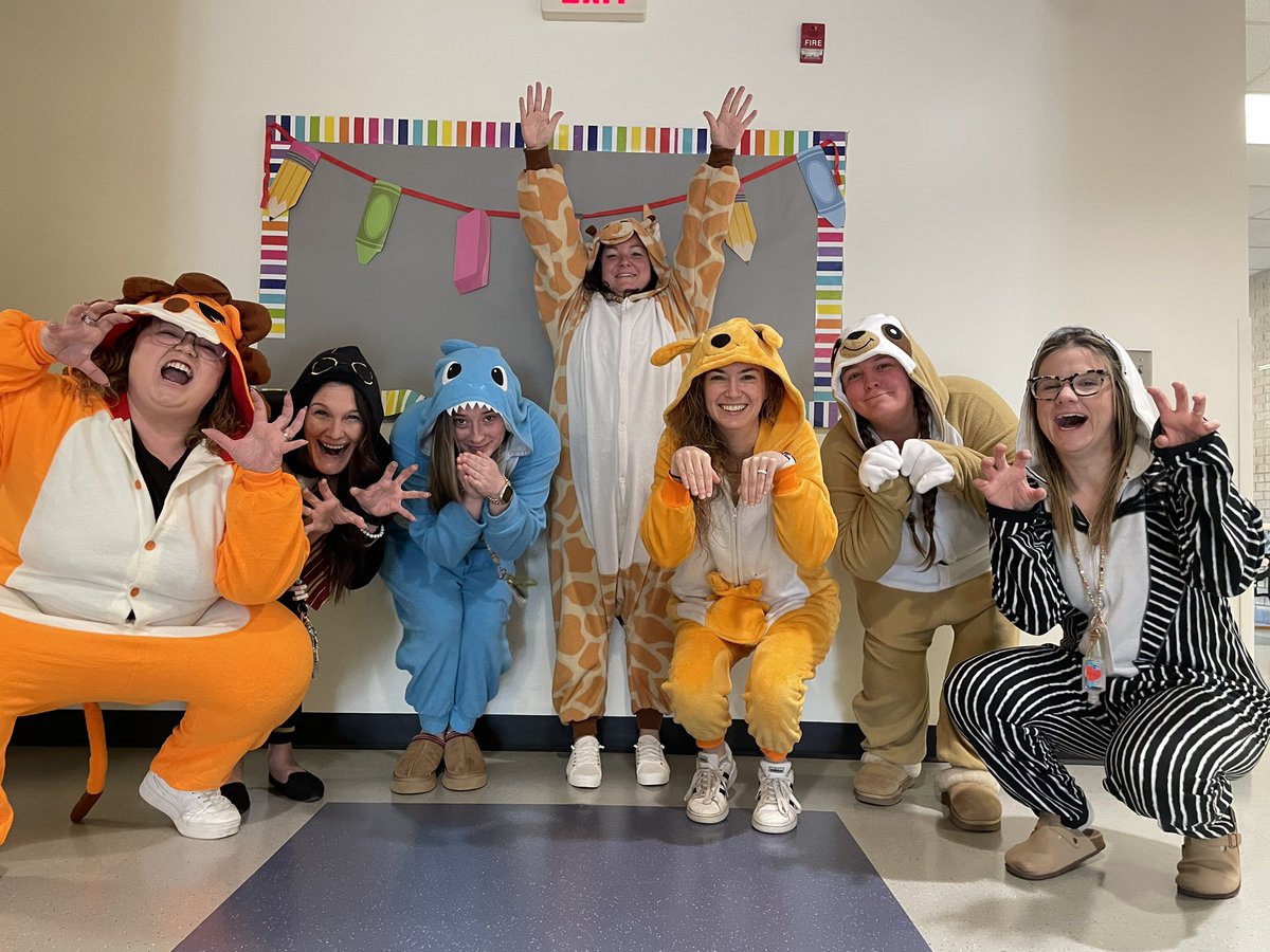 Day 2 Underground Spirit Day! <a href="/GracemorNKC/">Gracemor Elementary Lions</a> <a href="/NKCSchools/">NKC Schools</a>