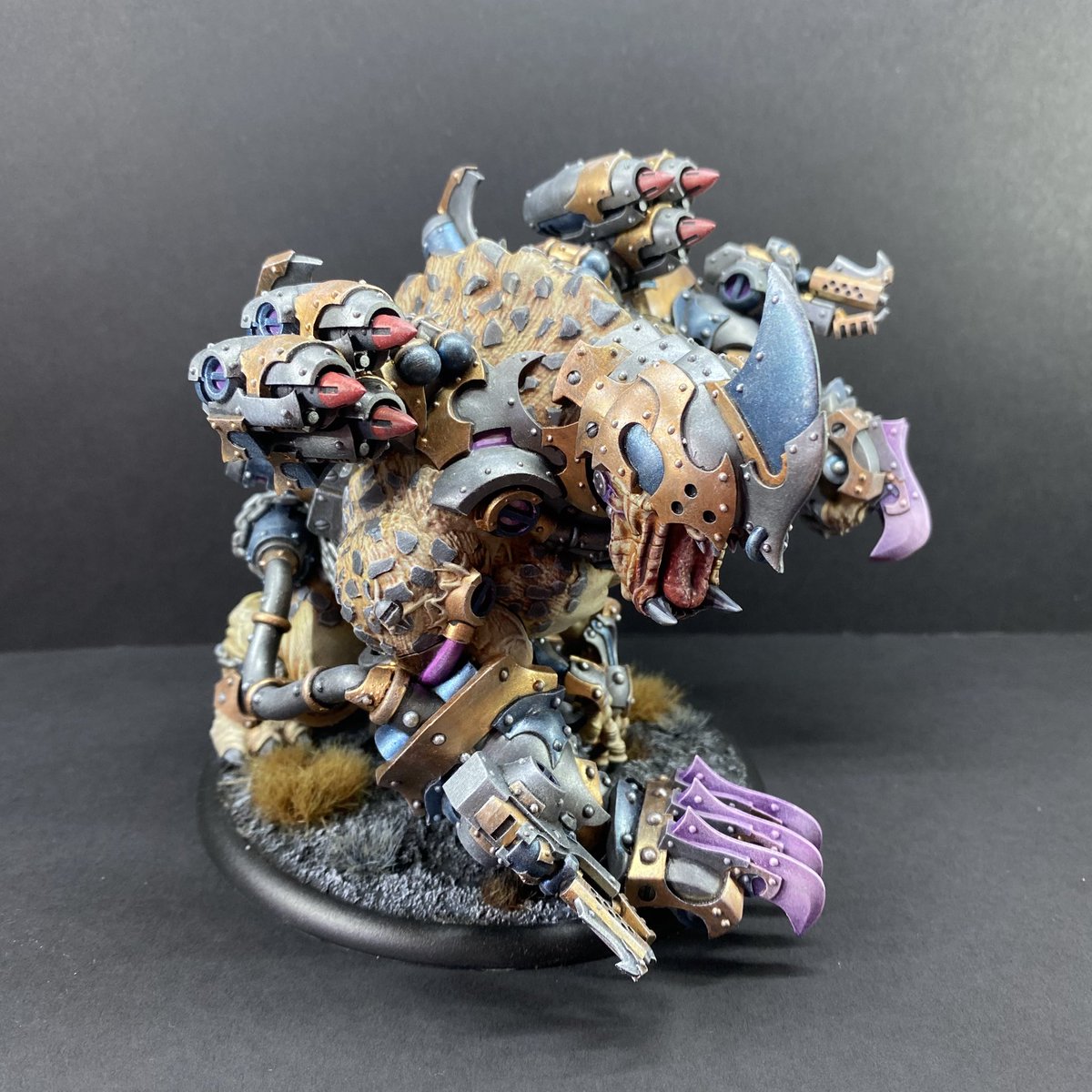 OrosWu's tweet photo. “Why doesn’t that Gharlghast find something else, larger for supper?” 
“Maybe it just want some chicken nuggets in the happy meal?”

#privateerpress #steamforgedgames #warmachine #warmahordes #warmachinehordes #orgoth #ウォーマシン #ウォーマシンMK4 https://t.co/GS2I8vYhcN