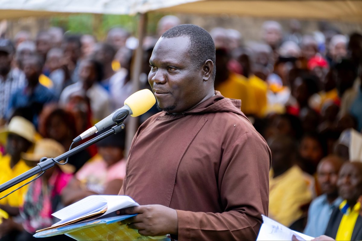 Government Citizen Interaction Centre (@gcicuganda) on Twitter photo Yesterday, H.E. <a href="/KagutaMuseveni/">Yoweri K Museveni</a> hailed the Catholic Church for championing poverty eradication through socio-economic transformation. While touring Fr. Kiyimba’s farm in Busunju under the PDM tour, he said “Spiritual guidance must go hand in hand with wealth creation. #OpenGovUg Yesterday, H.E. <a href="/KagutaMuseveni/">Yoweri K Museveni</a> hailed the Catholic Church for championing poverty eradication through socio-economic transformation. While touring Fr. Kiyimba’s farm in Busunju under the PDM tour, he said “Spiritual guidance must go hand in hand with wealth creation. #OpenGovUg
