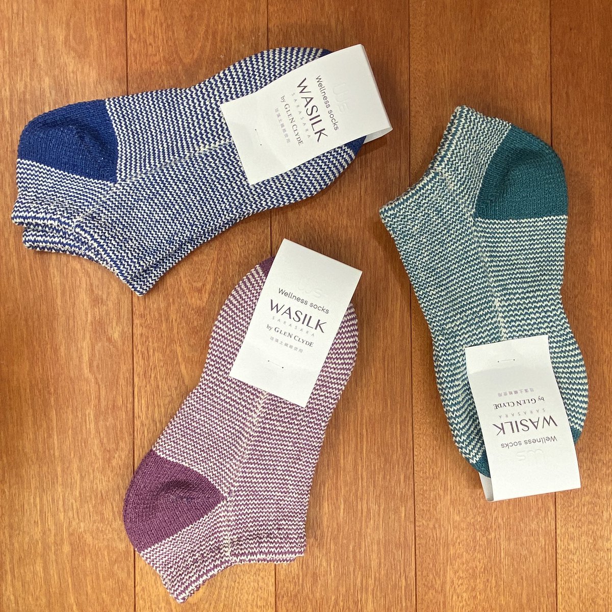 glenclydesocks's tweet photo. ＼＼蒸れない／／

＼＼一日中サッパリ／／

＼＼快適な履き心地／／

軽やかな足元に、サラサラな履き心地とビビットカラーをonしてみてはいかがでしょうか😊

【Wellness Socks】
item:WASILK Ankle
color:バイオレット・コバルトブルー・ターコイズ
size:23-27.5cm
price:¥2,750taxin

#靴下 https://t.co/UGhGPJBRol