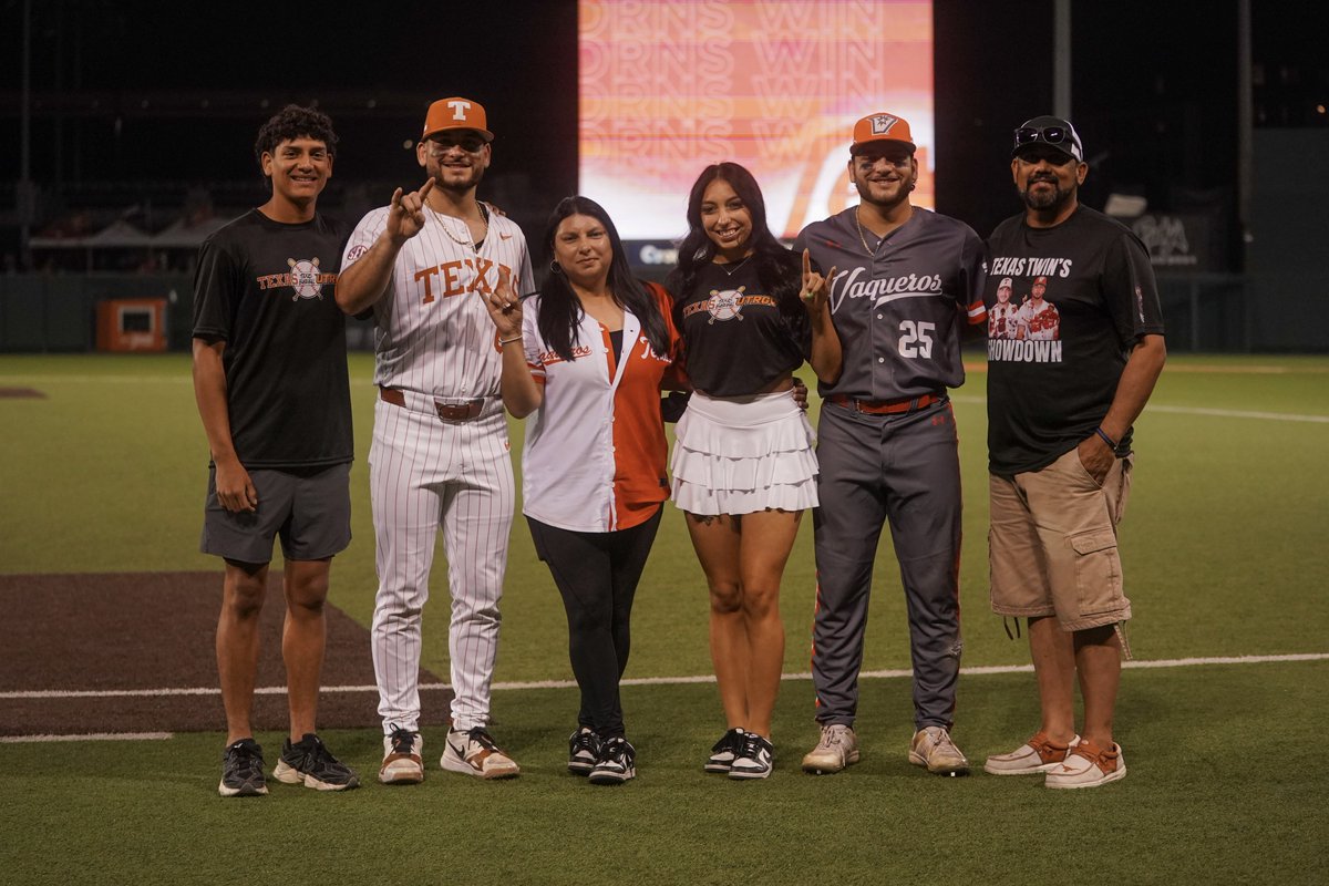 we’re not crying, you’re crying 🥹

#HookEm | <a href="/GalvanRylan/">Rylan Galvan</a>