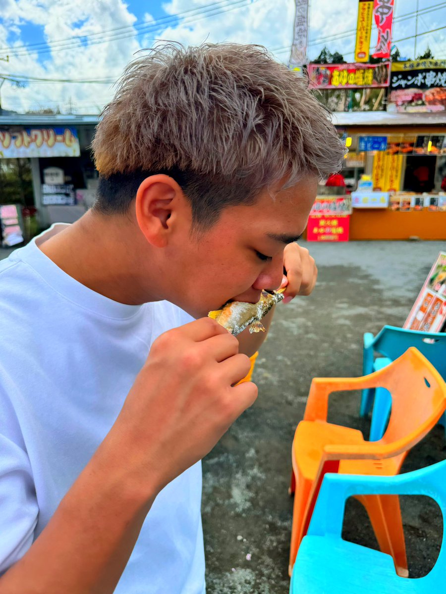 ku_ta___'s tweet photo. 鮎の塩焼き見つけたら絶対買っちゃう🤤 https://t.co/bEoIFFyik5