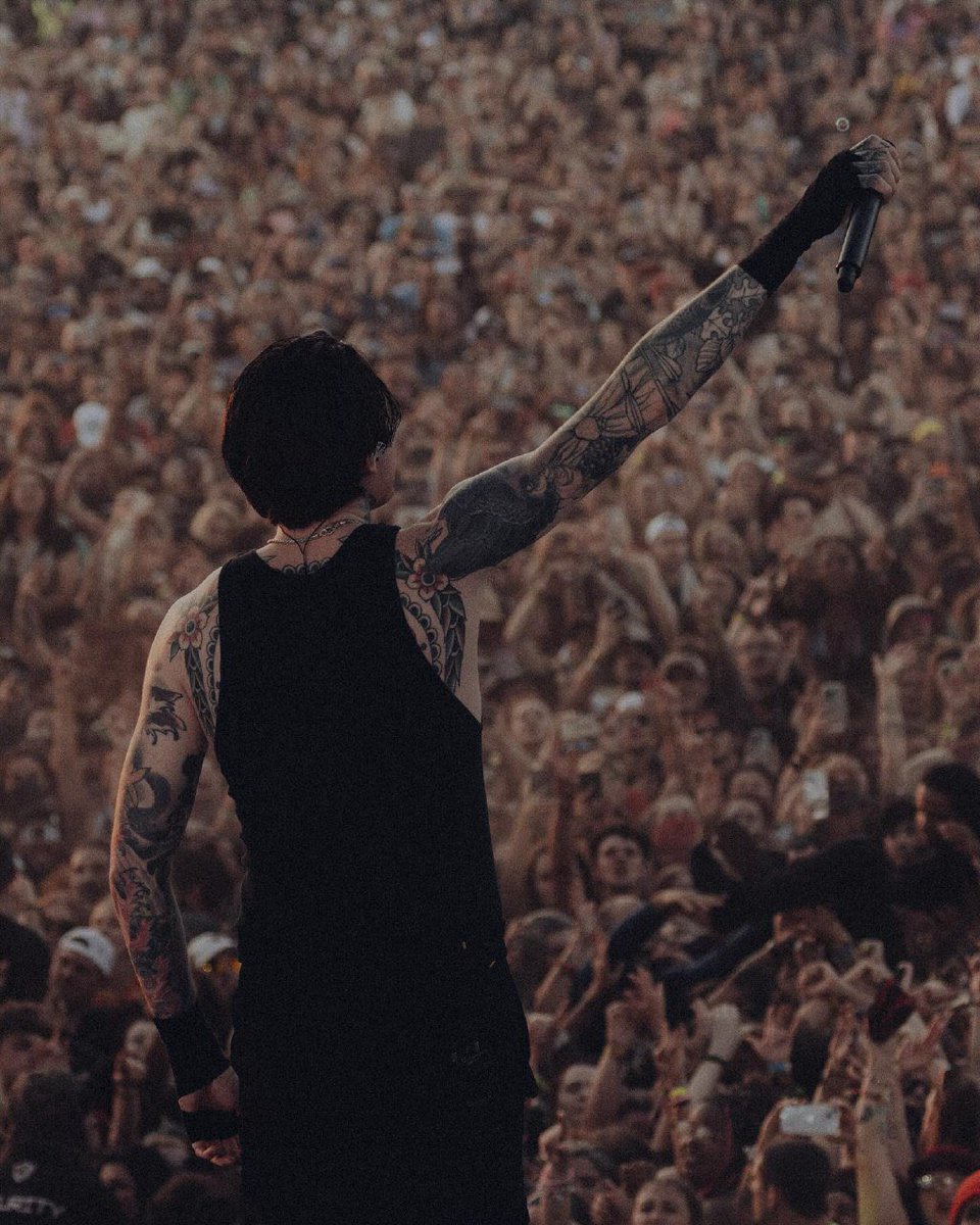I can’t explain how much I love this photo