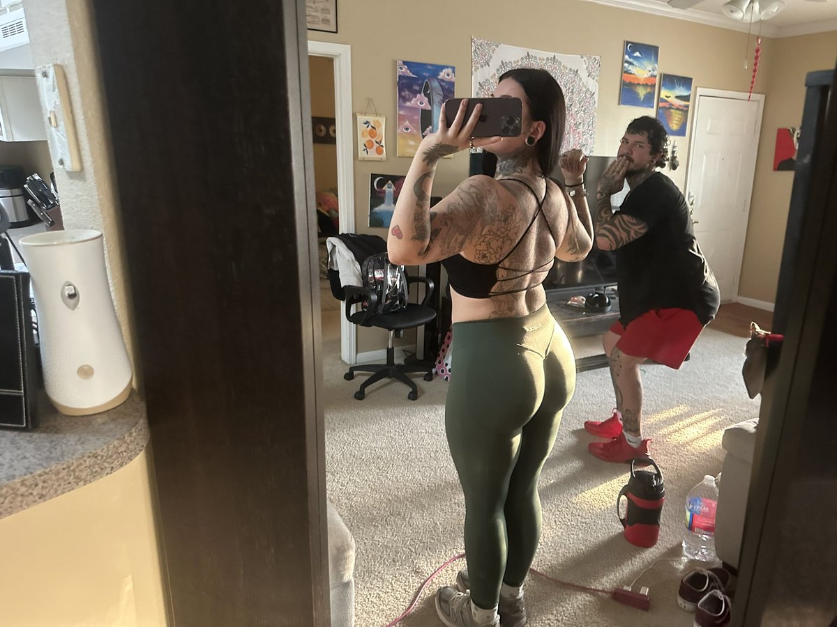pissoffluv's tweet photo. 🤭 https://t.co/tTSWQblJKk