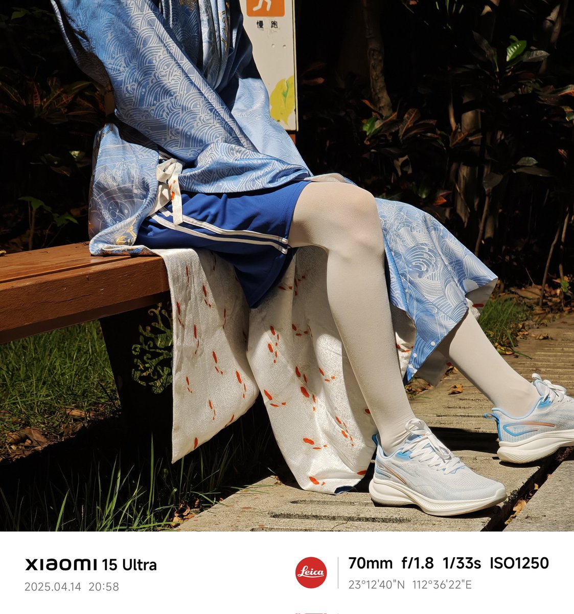 天知道我拍了多少的照片(￣⊥￣)
#白丝