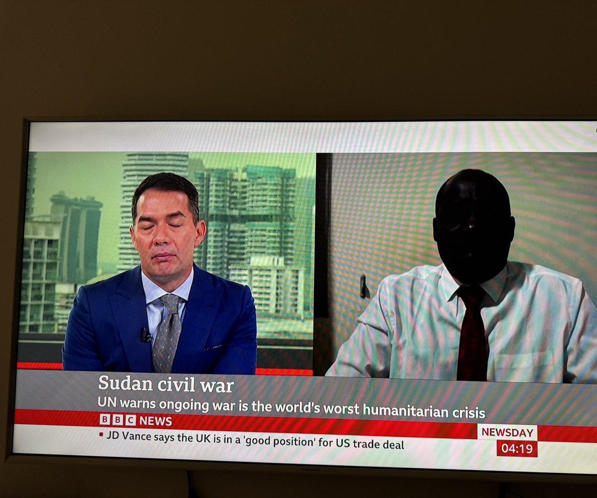 donba_cox's tweet photo. @bbc sort your lighting out this is shocking. 
#bbcnews #badlighting https://t.co/rbVqls4AOg