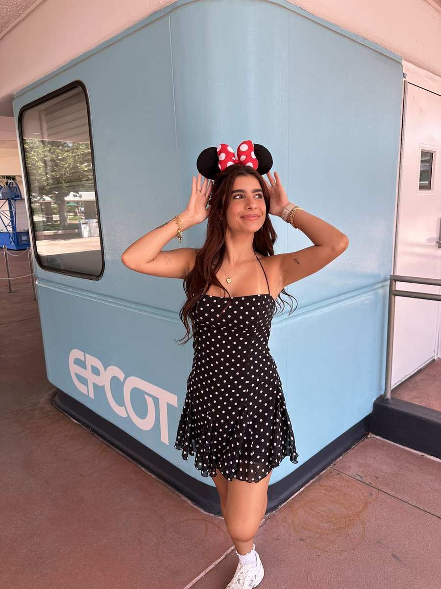 DISNEY DUMP 

Epcot