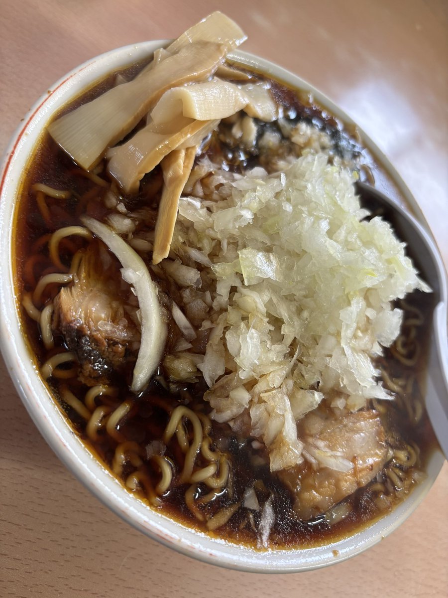 りん様の写真が見たければいいねしなさい。さもないとずっとラーメンの投稿になるから🍜