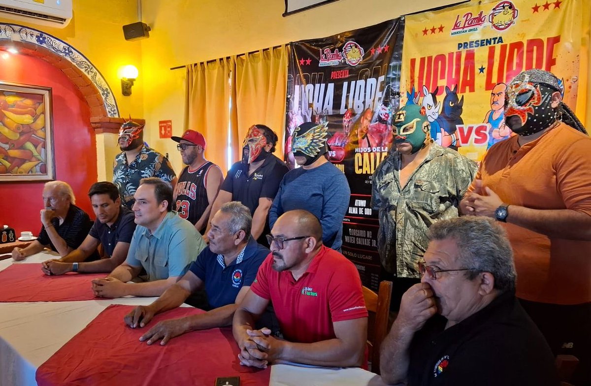 LuchaLibreCancu's tweet photo. 🤼‍♂️ 🦏 🏴‍☠️ Presentación de la cartelera. Lucha Estelar se presenten por primera vez juntos en Cancún los tres “Rhinoxxx Crash”, en los personajes de Rhino Extreme, Rhino Cyberg y Rhino Killer, ante Corsario Jr., Rey Espartano y Tizoc, quienes forman os “Hijos de la Calle”. https://t.co/Ch4TIqwxEI