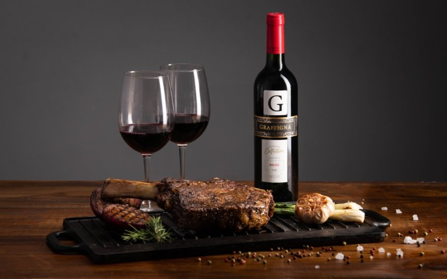 btsunoda's tweet photo. Experience non-US wines such as Malbec on #WorldMalbecDay - a dry red wine that pairs well with grilled meat such as steak, lamb, or pork. Many are quite affordable. https://t.co/z1X3GCzD81