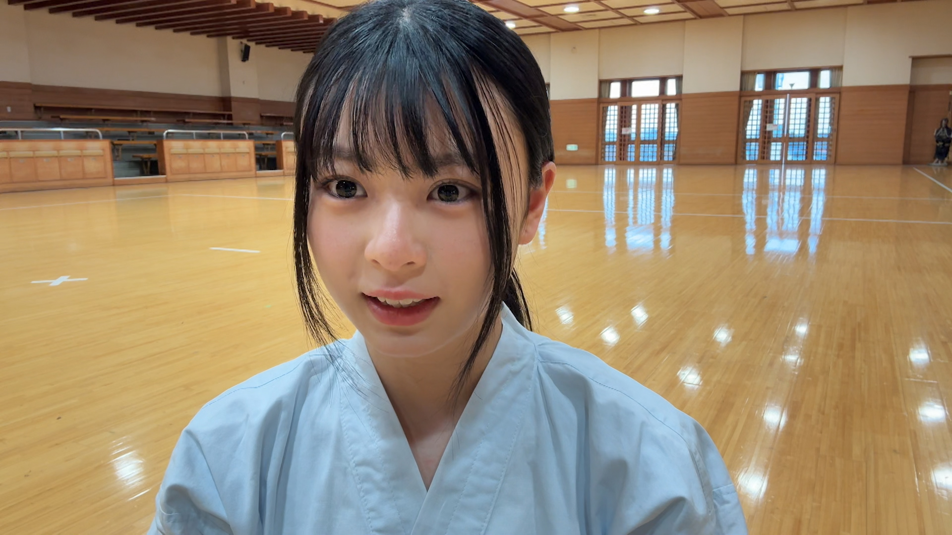櫻坂46 稲熊ひな 生写真 四期生お披露目制服　中　　 直筆サイン 稲熊ひな 櫻坂46 四期生お披露目制服 生写真 直筆サイン - メルカリ