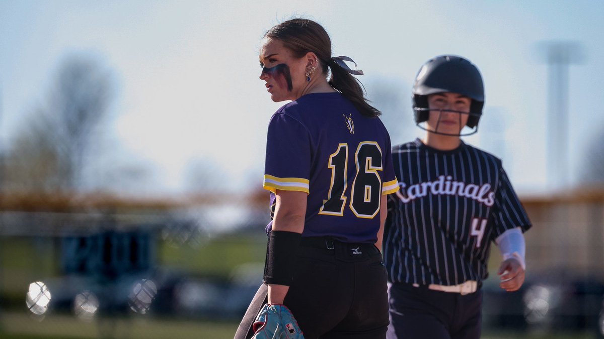 Mac Moore (@macmoore_kshsaa) on Twitter photo Quick hits from Eudora vs. Spring Hill on Tuesday
Eudora wins both games of DH, 1st w/ 9-0 win and then with a 9-4 comeback win. The Cardinals trailed 4-2 through 5 innings, before scoring 6 runs in the top of the 6th.
#KSHSAACovered x <a href="/CapFed/">Capitol Federal</a> Quick hits from Eudora vs. Spring Hill on Tuesday
Eudora wins both games of DH, 1st w/ 9-0 win and then with a 9-4 comeback win. The Cardinals trailed 4-2 through 5 innings, before scoring 6 runs in the top of the 6th.
#KSHSAACovered x <a href="/CapFed/">Capitol Federal</a>