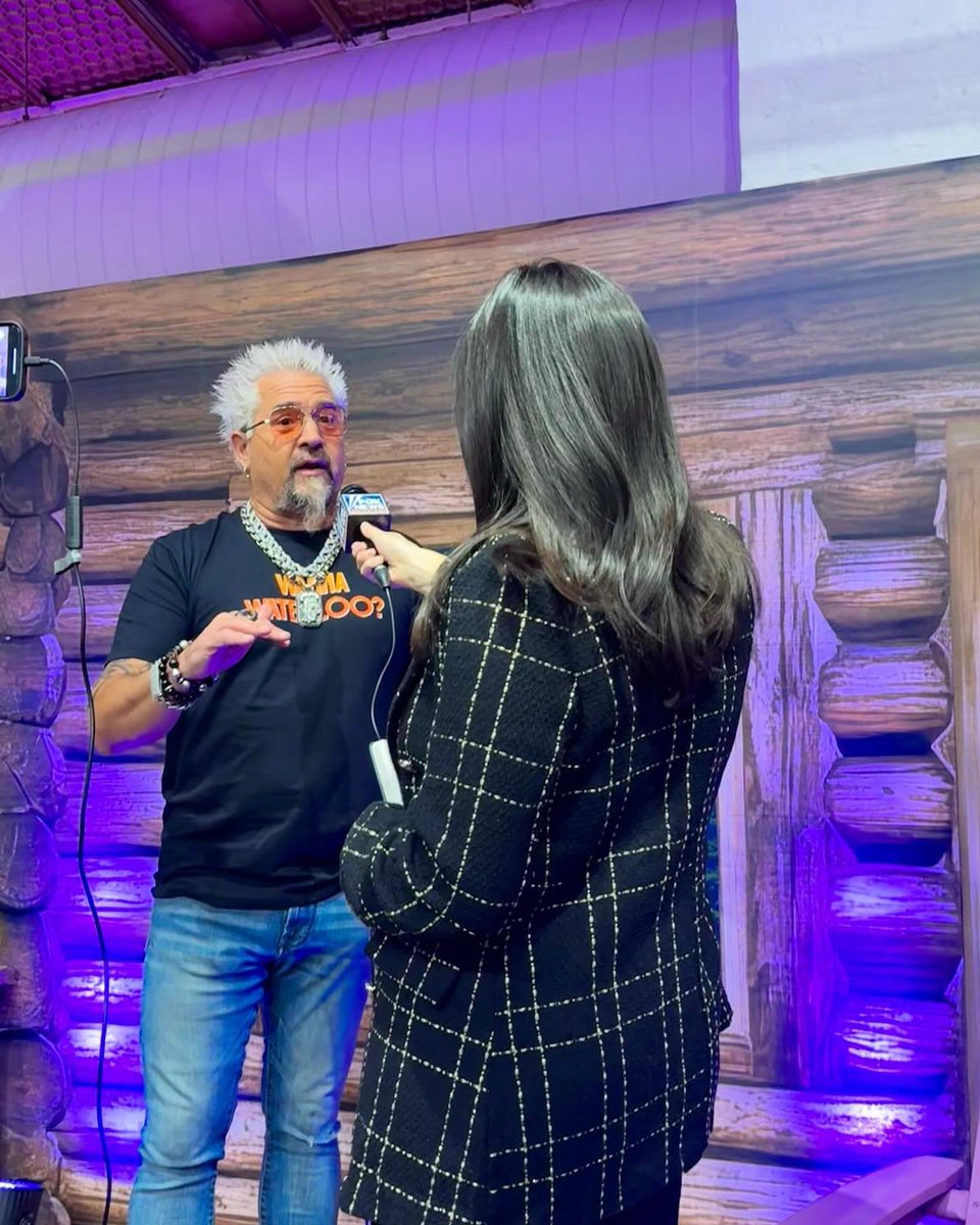 atstabile's tweet photo. Jokes aside, @GuyFieri  it was a pleasure to chat with you https://t.co/buKtcUxaF0