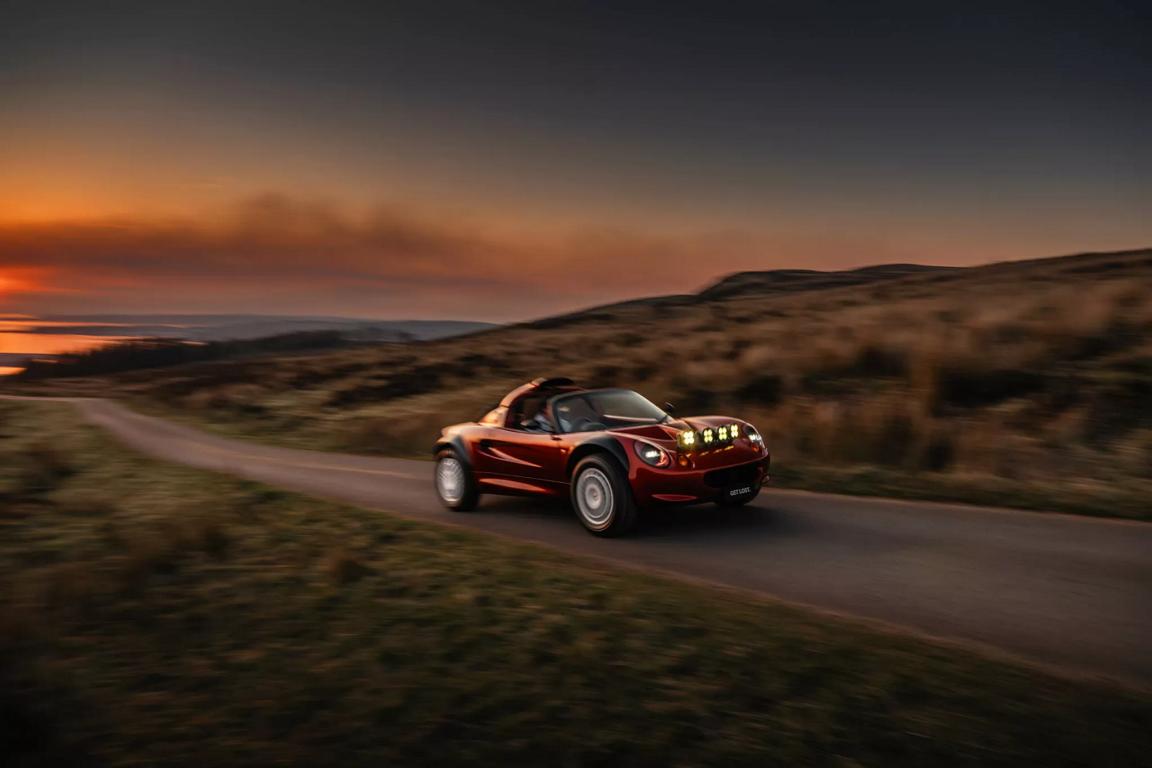 tuningblog_eu's tweet image. Die Lotus Elise wird wild 🏎️➡️🛻: Get Lost baut sie zum Offroad-Monster um 🏔️🔥 – sowas hast du noch nie gesehen! 👀 Hier lesen: tuningblog.eu/tuning/lotus-e…
.
.
#LotusElise, #OffroadBuild, #ProjectSafari, #GetLostCars, #AutoUmbau, #RallyStyle, #CarEnthusiast