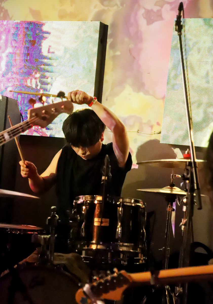 20250413 모모쿠 <a href="/momoku_band/">Mömoku (モーモク)</a>  - 키치조지(吉祥寺) 네포 (NEPO)
blog.naver.com/indieinsomnia/…