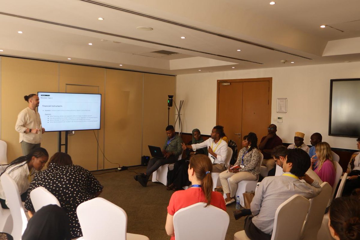 Boosting Blue-Tech at #ROW🌊
<a href="/giz_gmbh/">GIZ</a> SPARK &amp; <a href="/1000OS_org/">1000 Ocean Startups</a> brought startups, investors &amp; ecosystem builders together to unlock blue innovation in🌍.
- Early-stage funding still a challenge
- Accelerators key to building investor pipelines
- Collaboration drives scale &amp; impact