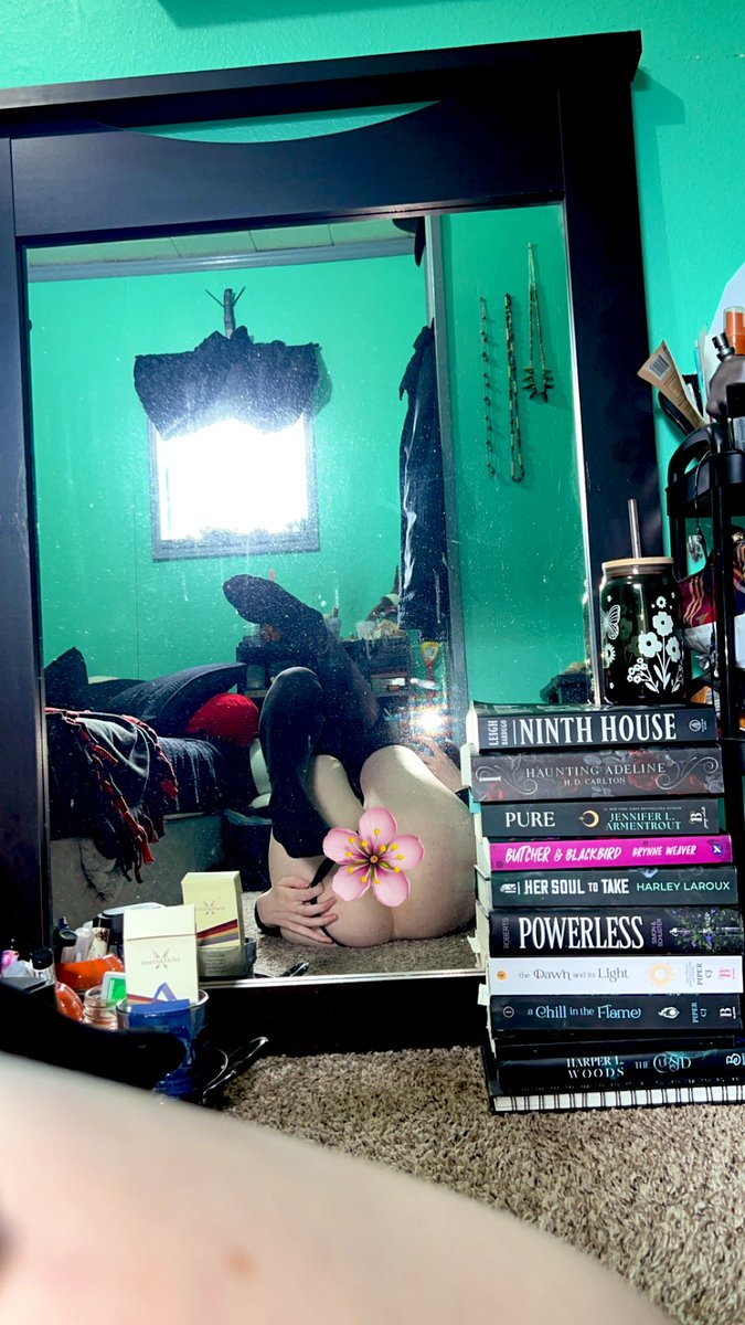 Content from kittycatzluvr