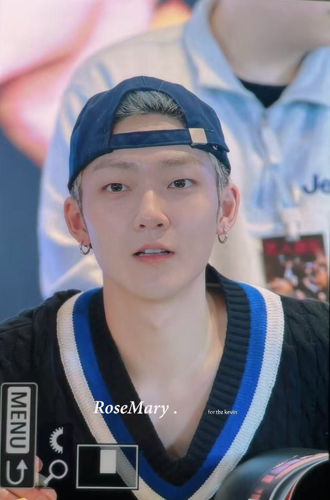 RoseMary. tweet media