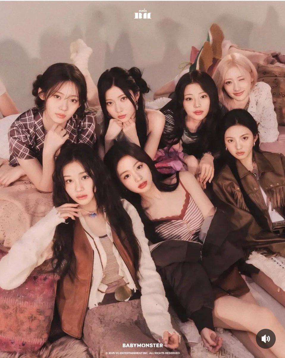 ahyeonabi's tweet image. i really love this pic. where did this come from? 🥹