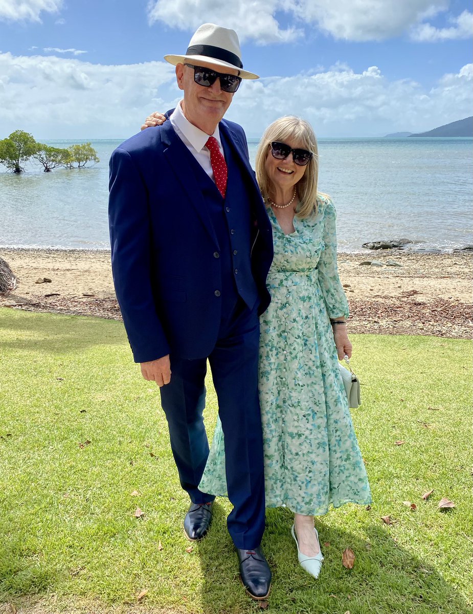 Linda Davies tweet media