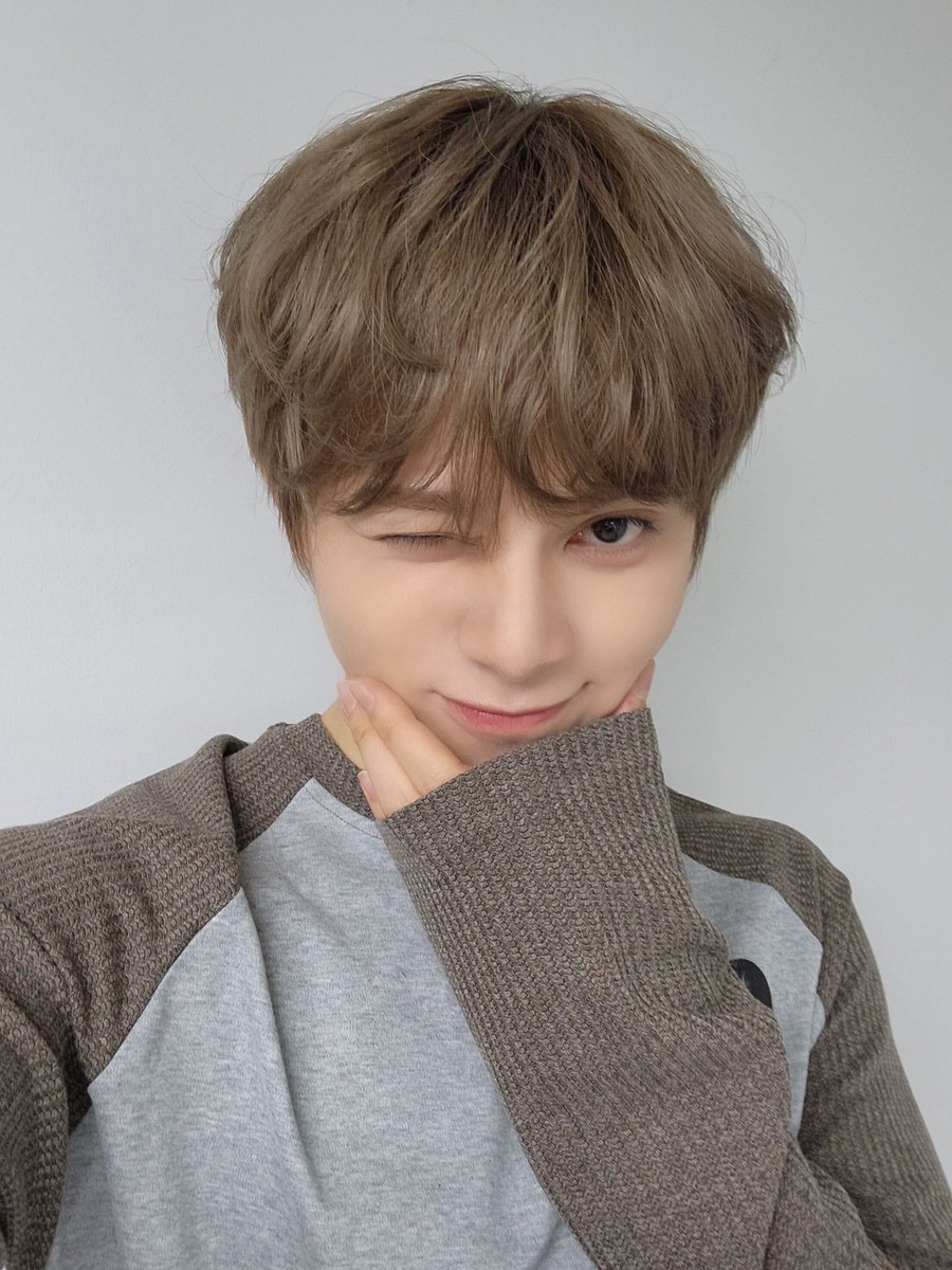[#JungKin]
히히히 안녕~

#ARrC #아크
#KIEN #끼엔