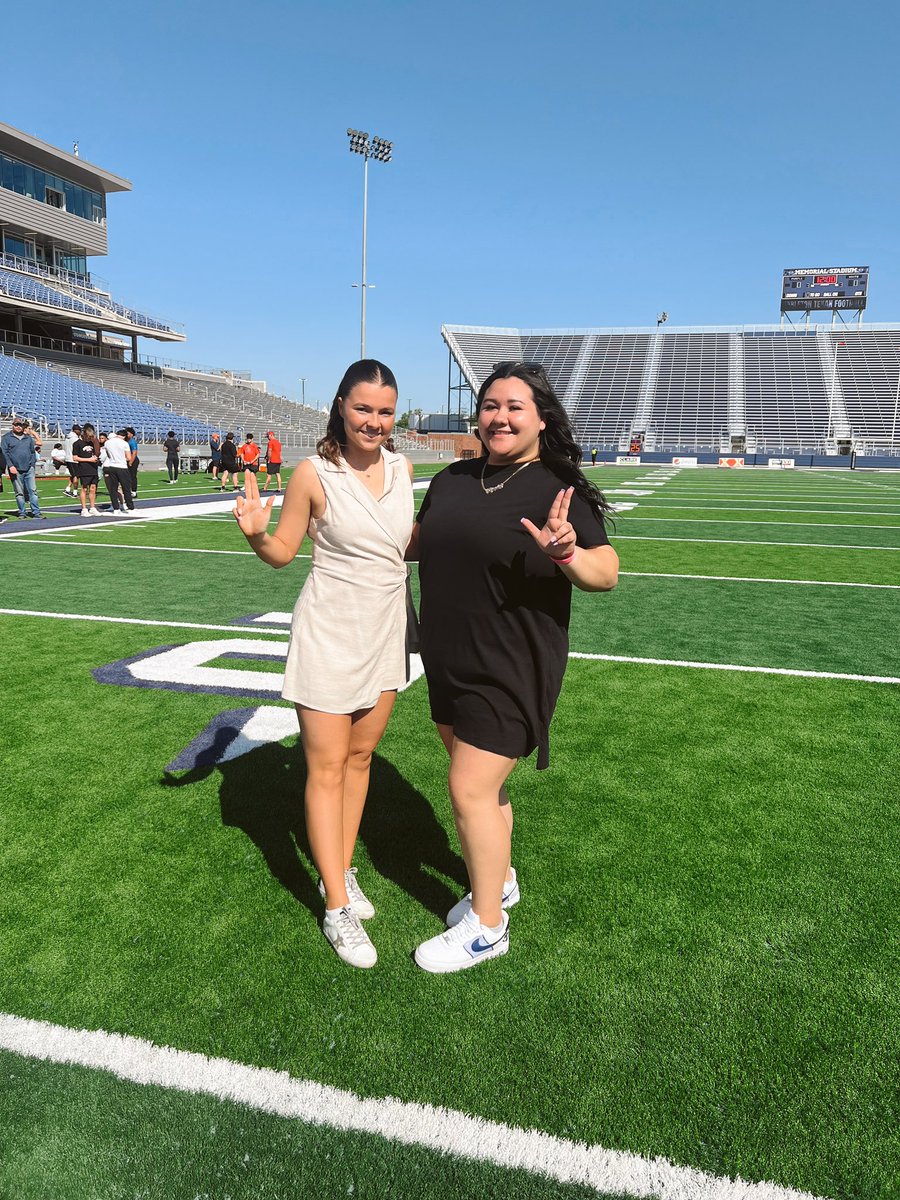 So blessed to be working with such an amazing program can’t wait to see what happens during this upcoming season big things ahead for sure 🏈💜 #bleedpurple