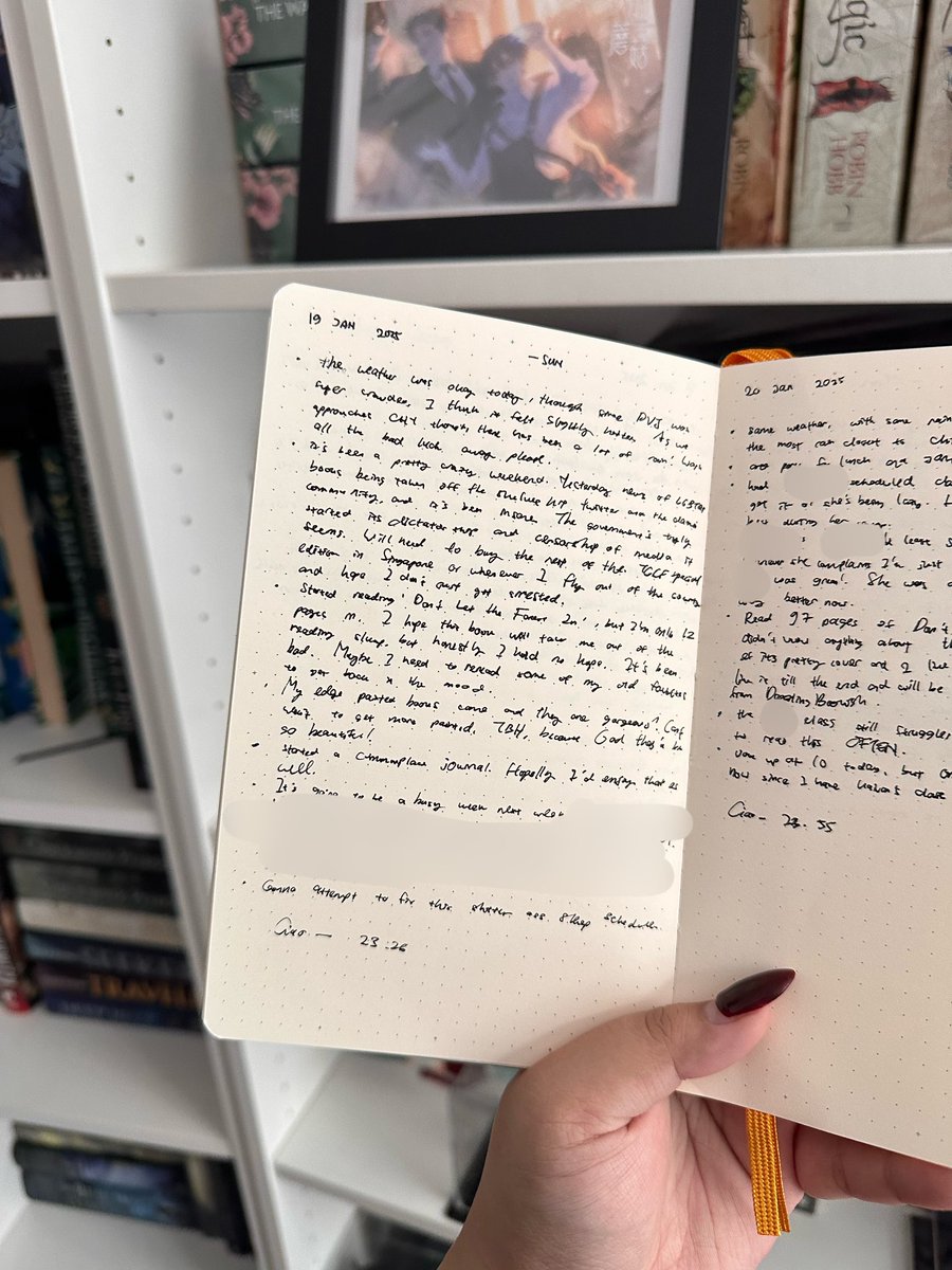 lune ☾ tweet media