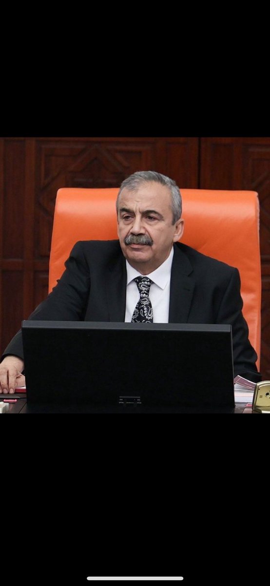Trkan2218807's tweet photo. Sırı Süreyya Önder 
Kalp kırizi gecirmiş çok çok geçmiş olsun acil şifalar diliyorum🙏🙏🙏 https://t.co/ZvnhPclY2i