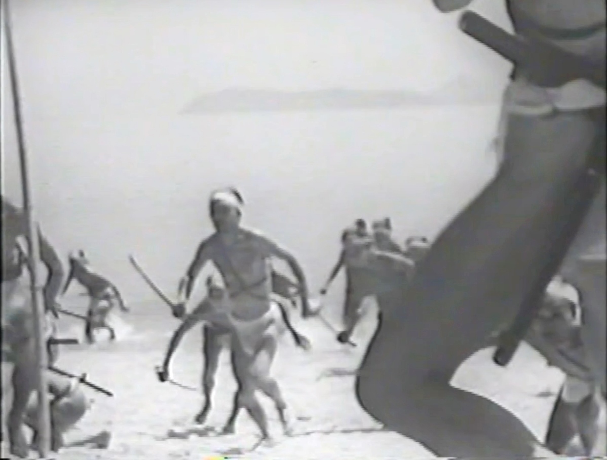 ふんどしの戦闘--河童大将
昭和19年(1944)の映画，戦国時代を舞台に、水泳により川を渡り敵に奇襲をかける足軽頭の活躍を描く時代劇。
1944年上映，以日本戰國時代為背景，以游泳渡川奇襲敵陣的時代劇。