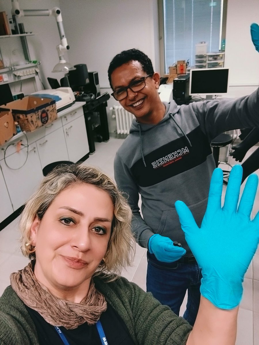 Tebrikler 👏💐<a href="/LCgroup_YTU/">YTU LC Group</a>'da sıvı kristallere fiziksel dokunuşuyla renk katan kıymetli hocamız Prof. Dr. Nimet Yılmaz Canlı, Alexander von Humboldt Başarı Bursu ile ödüllendirildi 💐Araştırmalarına Friedrich Schiller University Jena’da devam ediyor🔬
#ARGEdeLiderYTÜ
<a href="/AvHStiftung/">Humboldt-Stiftung</a>