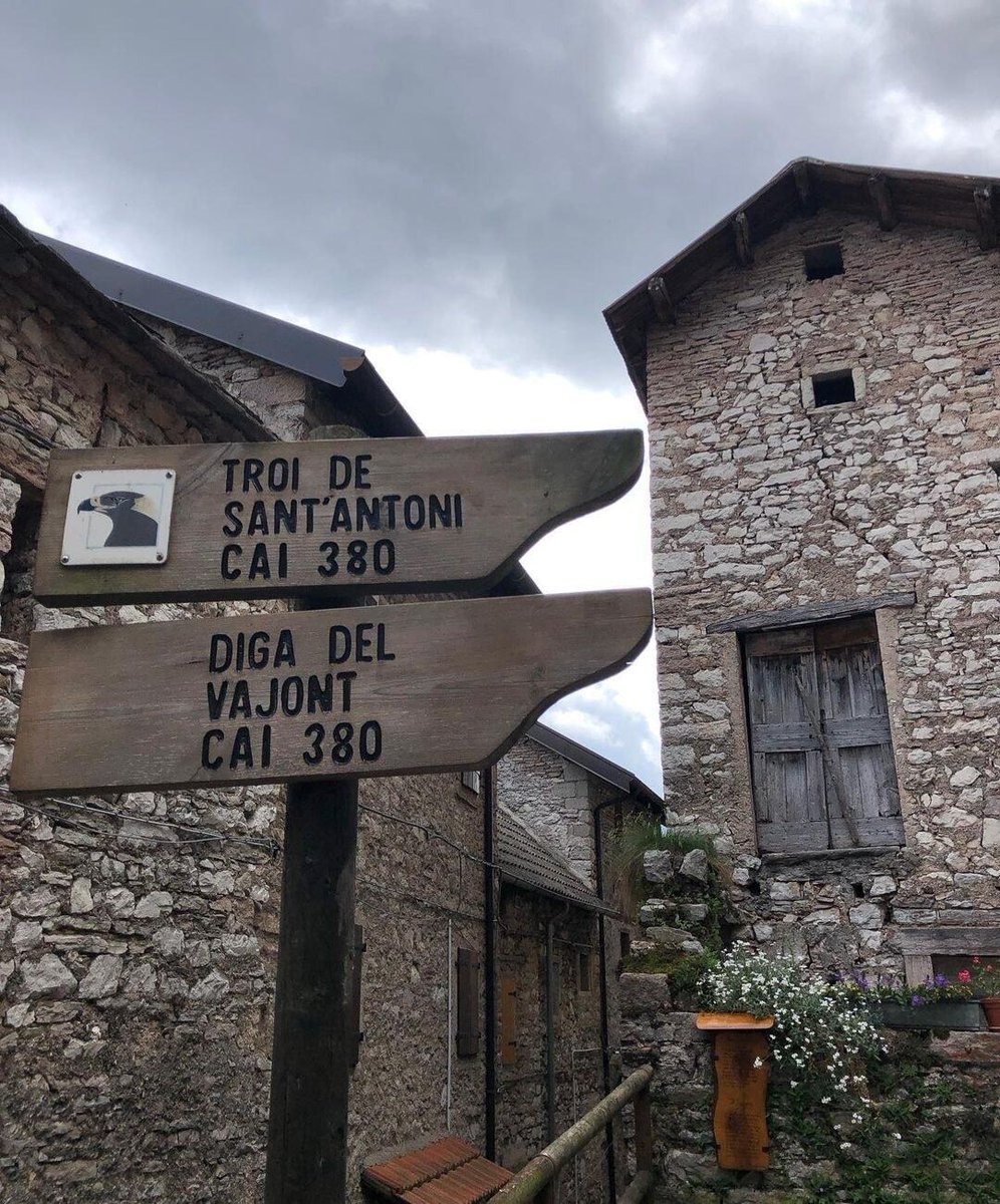 parcoDF's tweet photo. Il Vajont è riflessione. Andare sui luoghi di questa immane catastrofe significa, per prima cosa, restare sconcertati e, allo stesso tempo, permettere alla memoria di rimanere.

Ph. 
@ bennyx24
@ ivanooe
@ collegiomarconi
@ fr8pa

#vajont #pernondimenticare #ertoecasso #pordenon https://t.co/703ivxDcsE