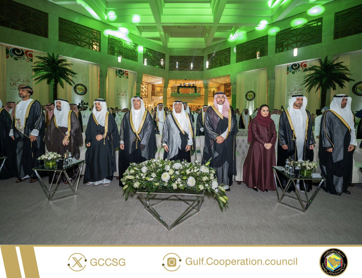 GCCSG's tweet photo. معالي الأمين العام لمجلس التعاون@jasemalbudaiwi : يولي أصحاب الجلالة والسمو قادة دول مجلس التعاون -حفظهم الله ورعاهم- إهتماماً بالغاً بالشباب، إدراكاً بأهمية دورهم في مسيرة التنمية، وبناء المجتمعات الخليجية القادرة على مواكبة التحديات.

https://t.co/1LNn4s7veb

#يوم_الشباب_الخليجي
#إبداع_ريادة_إنجاز
#مجلس_التعاون