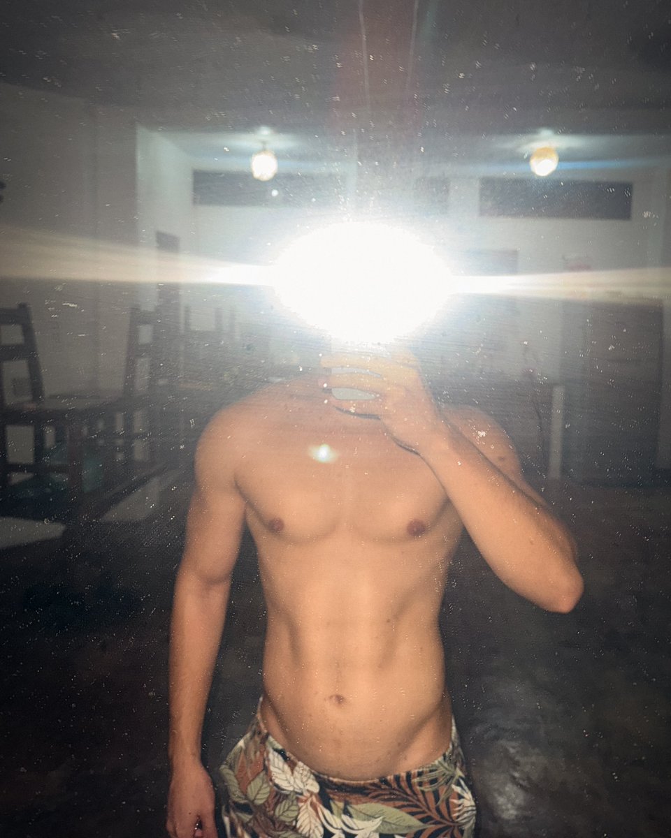 Arkozzy's tweet photo. Como cuento me falta para que me salgan bien los cuadritos?

Ps: Es esto chudai ? https://t.co/BqoEtRIiPj