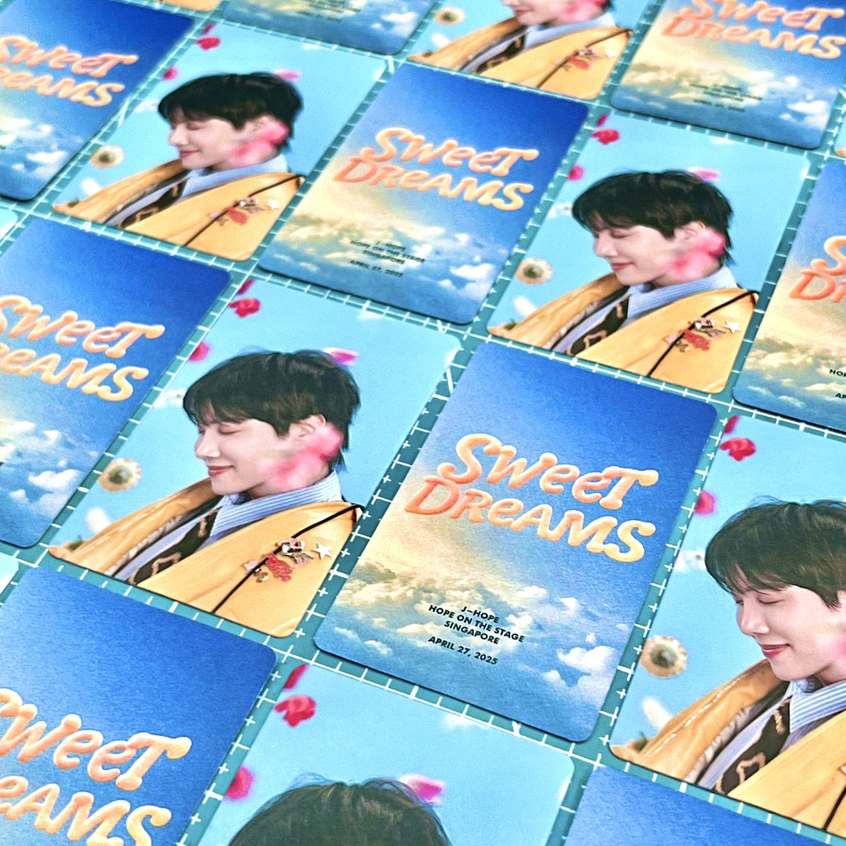okuwupcs's tweet photo. WE ARE ACCEPTING ORDERS 💙
🐧 we specialize on photocards, posters, stickers! We also do foil printing!

#okuwusamples #jhope_SweetDreams 

•1-3 days production time | RUSH available | prices on pinned post

t. wts Ifb looking for printing services photocards posters stickers https://t.co/RpGFjYYxrf