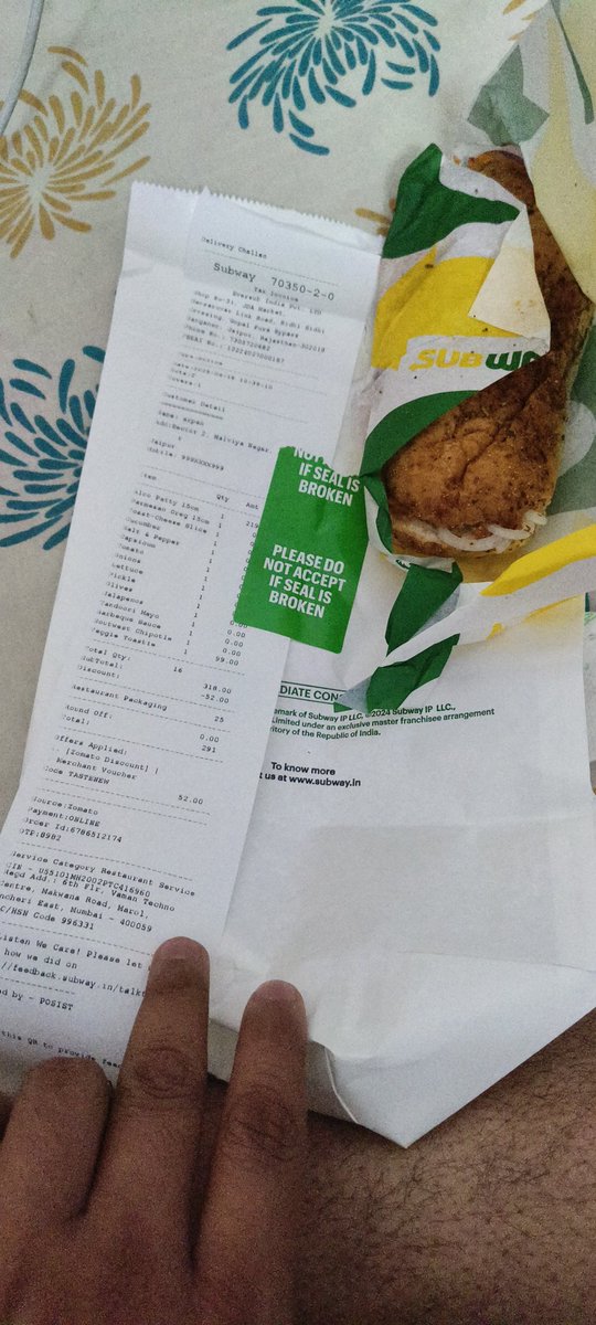 arpangupta02's tweet photo. @zomato @zomatocare Your chat support is the worst customer service I have ever seen. I have ordered 2 items from the subway and received only one item and when I reached out to your support they are saying thank you for your feedback. https://t.co/nTX9cIiz7b