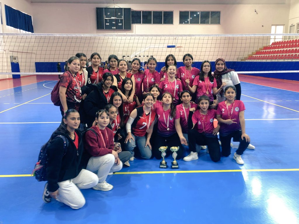 TBMM 23 Nisan Ulusal Egemenlik ve Çocuk Bayramı voleybol turnuvasında okulumuz 3. olmustur. Ogrencilerimizi tebrik ederiz.
<a href="/tcmeb/">Millî Eğitim Bakanlığı</a>
<a href="/Yusuf__Tekin/">Yusuf Tekin</a> 
<a href="/valiatillatoros/">Atilla Toros</a>
<a href="/_Ali_KARAGOZ/">Dr. Ali KARAGÖZ</a>
<a href="/MersinMEM/">Mersin İl Millî Eğitim Müdürlüğü</a> 
<a href="/fazilet_durmus/">Fazilet Öğretmen 🇹🇷</a> 
<a href="/mut_mem/">Mut İlçe MEM</a>
<a href="/erddlk33/">Erdal DÖLEK 🇹🇷</a>