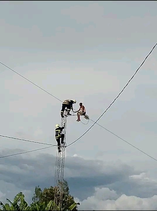 Hajya uyu police yamanuraga yari yabaye iki????