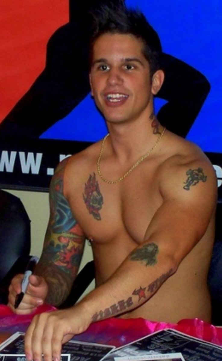armyhammered's tweet photo. #PierreFitch https://t.co/1mLq5I3uBM