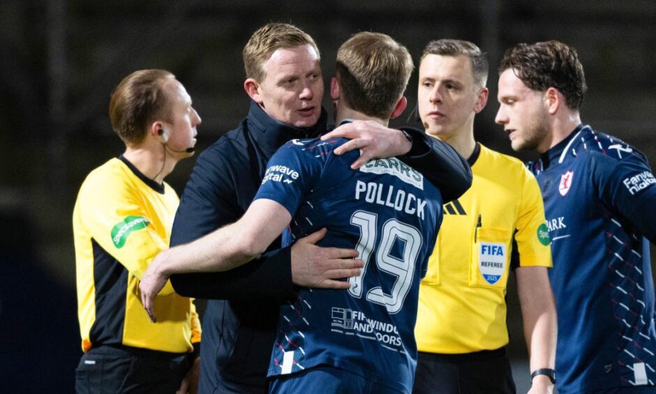 The Courier Sport tweet media