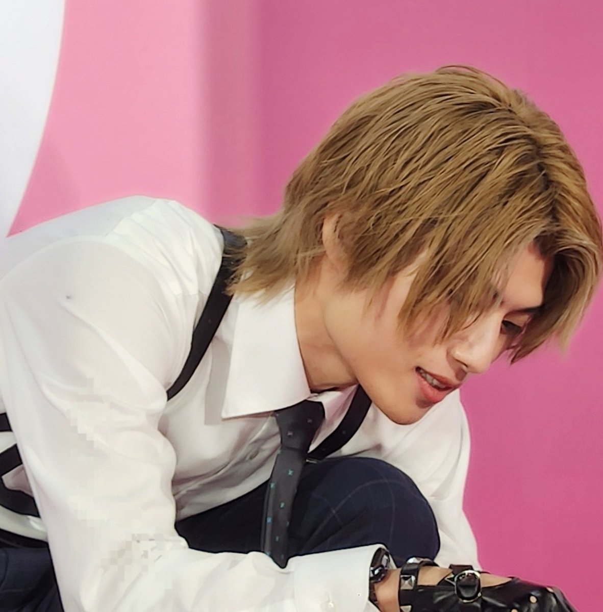 完蛋，我發現我只會一個"帥"字