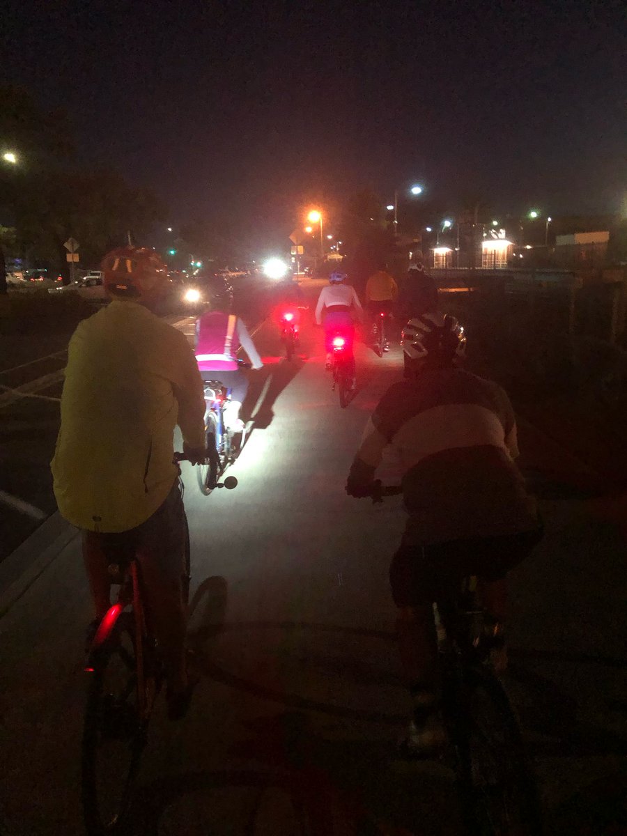 FNBBGeelong's tweet photo. The evenings have got dark again, but we keep on rolling β―οΈπ
Our April Ride was another fun filled outing last Friday night β€οΈ
Don't miss our next event on Friday 9th May.
Put that in your diary now! βοΈ
#fnbb #fridaynightbybike https://t.co/XizanwZhCp