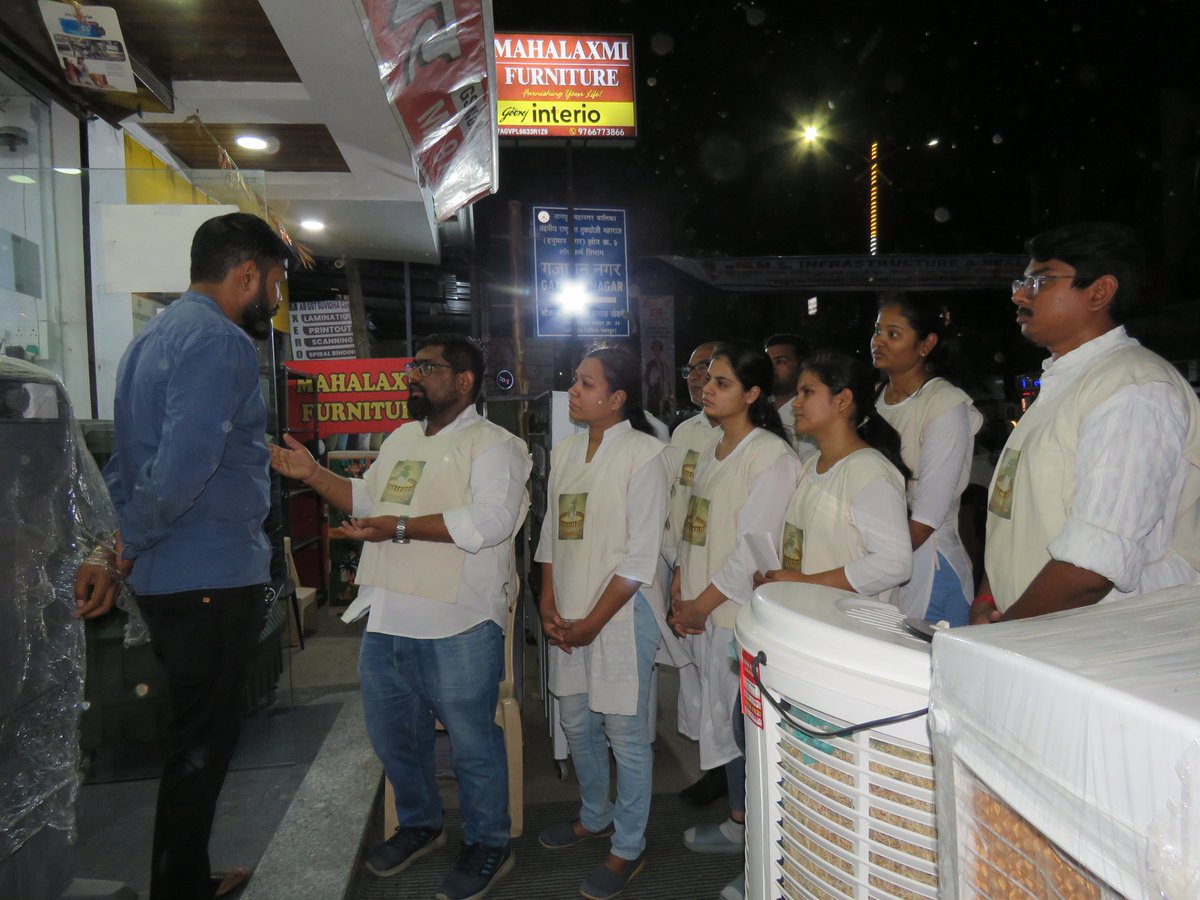 Nagpur Municipal Corporation &amp; Green Vigil Foundation organized Poornima Diwas Campaign at Omkarnagar Square, Nagpur.