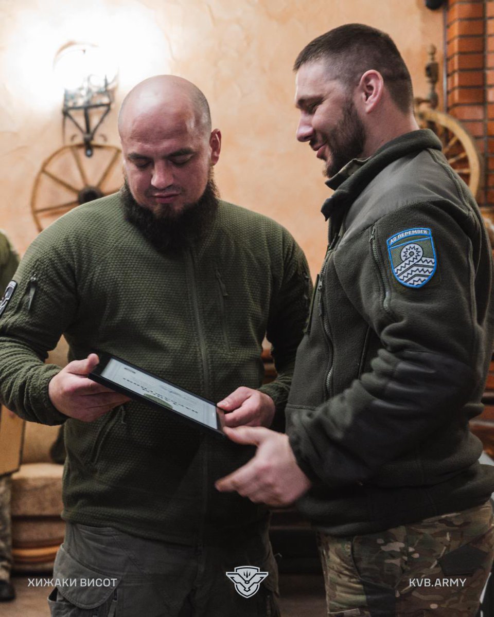 Хижаки Висот tweet media