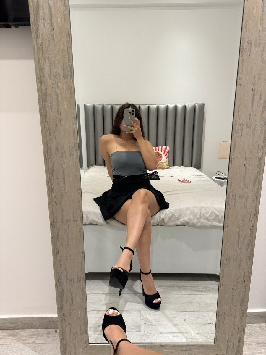 Hellen (@Hellen_feet) / Posts / X