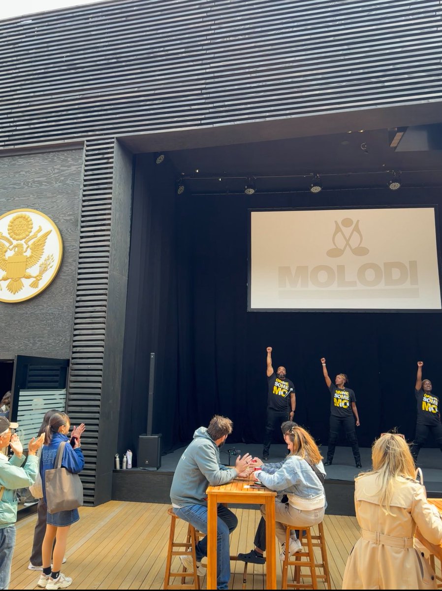TorringtonV's tweet photo. Why is this how the United States of America is represented on the world stage at Expo 2025 in Osaka. https://t.co/98tzgHT8O9