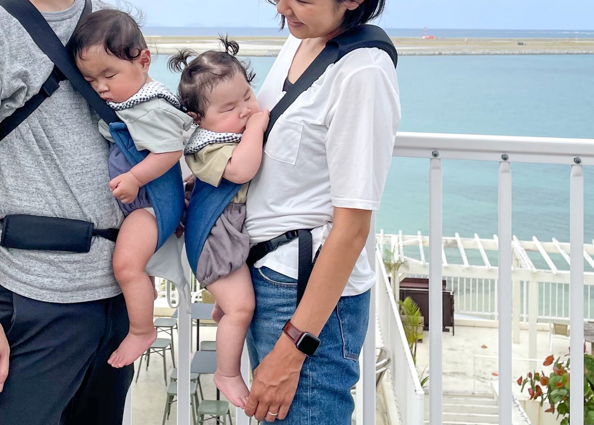 しーちゃん❁︎双子用抱っこ紐のアンジュモ (@twinsbabydd) / X