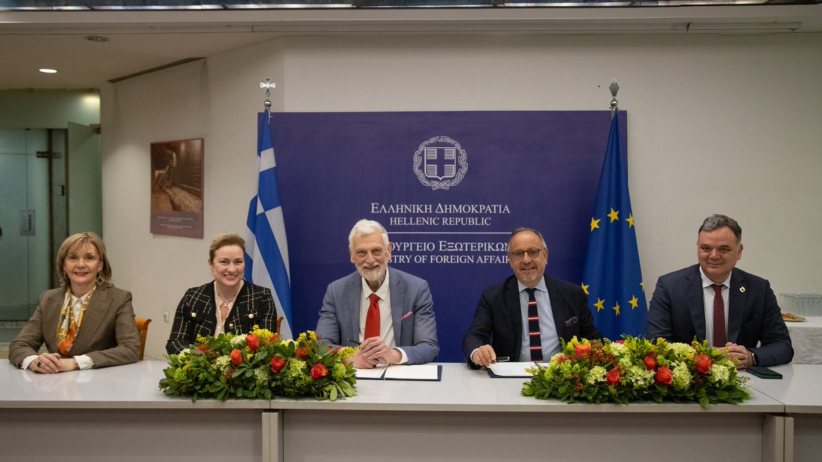 Υπογραφή Μνημονίου Συνεργασίας μεταξύ της Ελληνικής Κυβέρνησης και της Διεθνούς Συμμαχίας για την Προστασία της Κληρονομιάς - ALIPH  (Αθήνα, 15.4.2024)

mfa.gr/ypografi-mnimo…